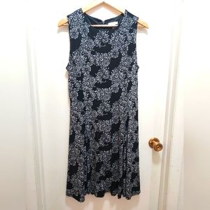 New York and Company Women's Black and White Dress Back Zip Size M Sleeveless